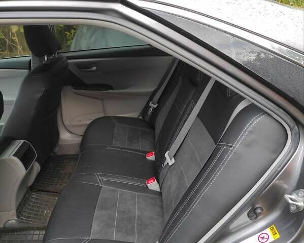 Серый Тойота Камри, объемом двигателя 2.5 л и пробегом 120 тыс. км за 13300 $, фото 6 на Automoto.ua