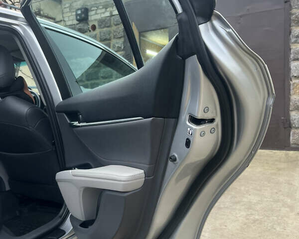 Серый Тойота Камри, объемом двигателя 2.49 л и пробегом 77 тыс. км за 22700 $, фото 12 на Automoto.ua