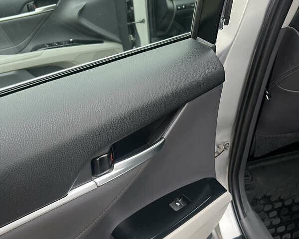 Серый Тойота Камри, объемом двигателя 2.49 л и пробегом 77 тыс. км за 22700 $, фото 35 на Automoto.ua