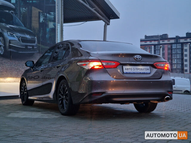 Сірий Тойота Камрі, об'ємом двигуна 2.5 л та пробігом 117 тис. км за 16553 $, фото 5 на Automoto.ua