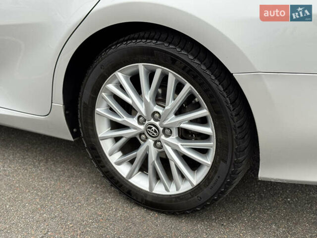 Сірий Тойота Камрі, об'ємом двигуна 2.49 л та пробігом 152 тис. км за 20999 $, фото 26 на Automoto.ua