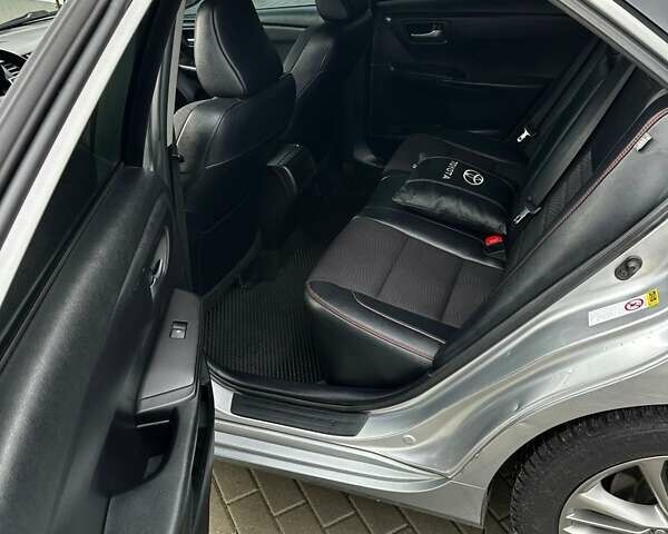 Сірий Тойота Камрі, об'ємом двигуна 2.49 л та пробігом 172 тис. км за 14600 $, фото 31 на Automoto.ua