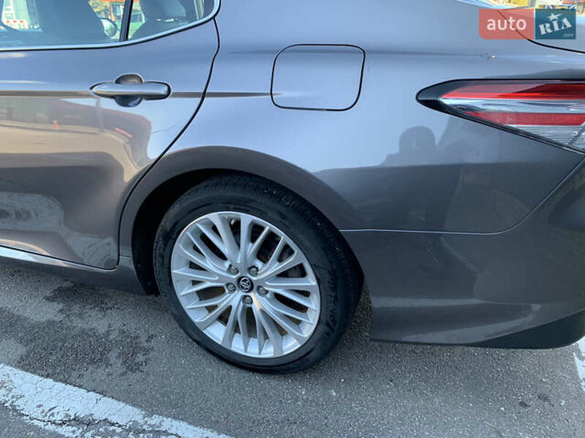 Серый Тойота Камри, объемом двигателя 2.5 л и пробегом 38 тыс. км за 29900 $, фото 10 на Automoto.ua