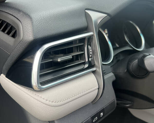 Серый Тойота Камри, объемом двигателя 2.49 л и пробегом 77 тыс. км за 22700 $, фото 28 на Automoto.ua