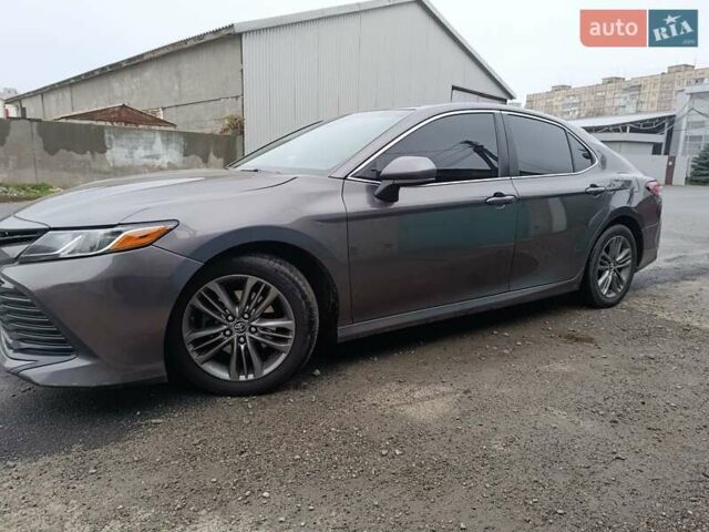 Серый Тойота Камри, объемом двигателя 2.49 л и пробегом 140 тыс. км за 18200 $, фото 2 на Automoto.ua