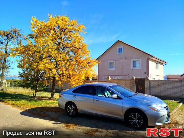 Сірий Тойота Камрі, об'ємом двигуна 2.5 л та пробігом 84 тис. км за 15500 $, фото 1 на Automoto.ua