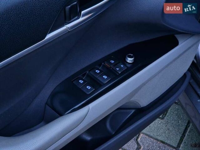 Сірий Тойота Камрі, об'ємом двигуна 2.49 л та пробігом 117 тис. км за 16678 $, фото 17 на Automoto.ua
