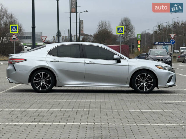 Сірий Тойота Камрі, об'ємом двигуна 2.49 л та пробігом 220 тис. км за 17700 $, фото 12 на Automoto.ua