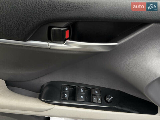 Сірий Тойота Камрі, об'ємом двигуна 2.49 л та пробігом 87 тис. км за 17850 $, фото 9 на Automoto.ua