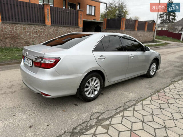 Серый Тойота Камри, объемом двигателя 2.49 л и пробегом 161 тыс. км за 16900 $, фото 3 на Automoto.ua