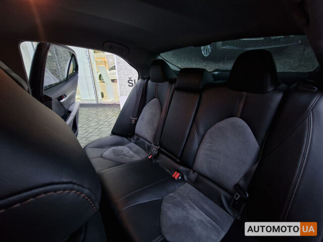 Сірий Тойота Камрі, об'ємом двигуна 2.5 л та пробігом 117 тис. км за 16553 $, фото 13 на Automoto.ua