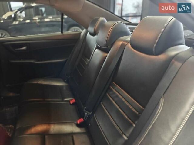Серый Тойота Камри, объемом двигателя 2.49 л и пробегом 111 тыс. км за 17000 $, фото 16 на Automoto.ua
