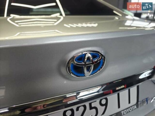 Серый Тойота Камри, объемом двигателя 2.49 л и пробегом 111 тыс. км за 17000 $, фото 11 на Automoto.ua