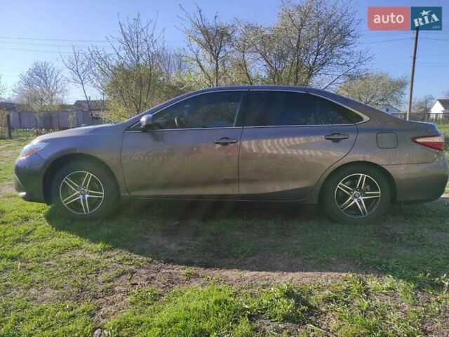 Серый Тойота Камри, объемом двигателя 2.5 л и пробегом 120 тыс. км за 13300 $, фото 3 на Automoto.ua