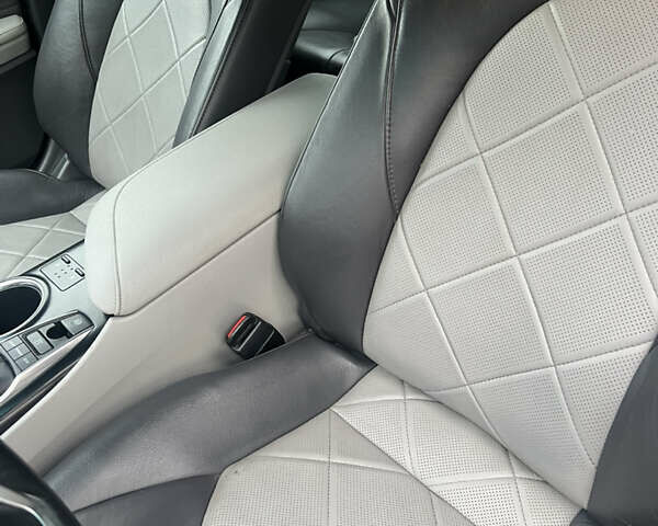 Серый Тойота Камри, объемом двигателя 2.49 л и пробегом 77 тыс. км за 22700 $, фото 27 на Automoto.ua