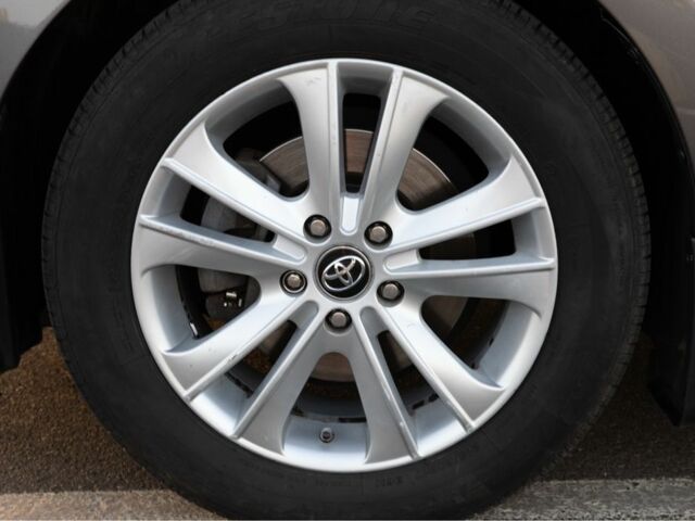 Серый Тойота Камри, объемом двигателя 2.5 л и пробегом 175 тыс. км за 18300 $, фото 5 на Automoto.ua