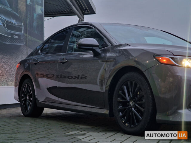 Серый Тойота Камри, объемом двигателя 2.5 л и пробегом 117 тыс. км за 16568 $, фото 7 на Automoto.ua