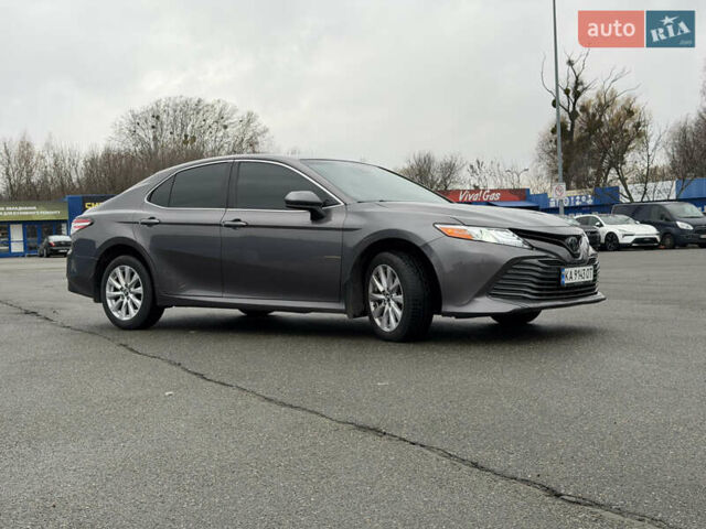 Сірий Тойота Камрі, об'ємом двигуна 2.49 л та пробігом 87 тис. км за 17850 $, фото 5 на Automoto.ua
