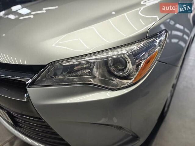 Серый Тойота Камри, объемом двигателя 2.49 л и пробегом 111 тыс. км за 17000 $, фото 10 на Automoto.ua