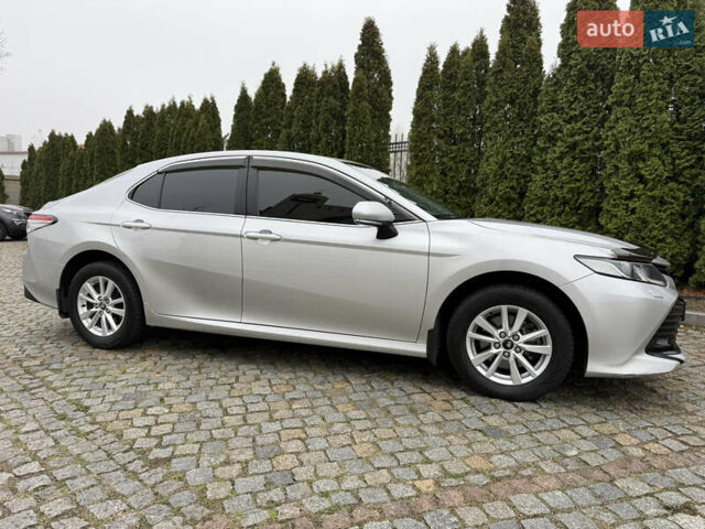 Серый Тойота Камри, объемом двигателя 2.49 л и пробегом 119 тыс. км за 20500 $, фото 7 на Automoto.ua