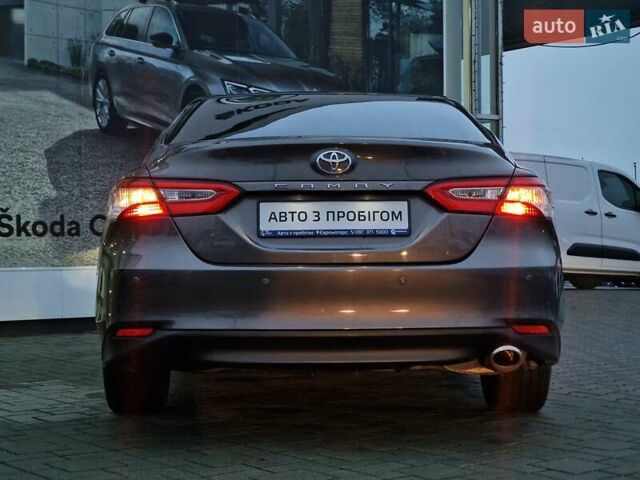 Сірий Тойота Камрі, об'ємом двигуна 2.49 л та пробігом 117 тис. км за 16678 $, фото 8 на Automoto.ua