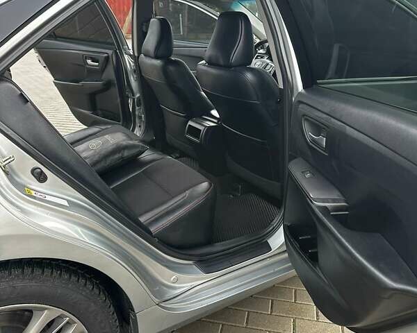 Сірий Тойота Камрі, об'ємом двигуна 2.49 л та пробігом 172 тис. км за 14600 $, фото 27 на Automoto.ua