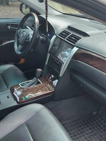 Серый Тойота Камри, объемом двигателя 2.5 л и пробегом 105 тыс. км за 21800 $, фото 12 на Automoto.ua