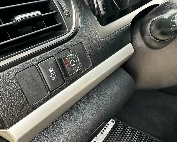 Сірий Тойота Камрі, об'ємом двигуна 2.49 л та пробігом 172 тис. км за 14600 $, фото 19 на Automoto.ua