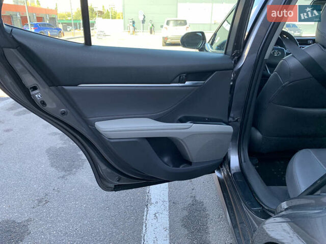 Серый Тойота Камри, объемом двигателя 2.5 л и пробегом 38 тыс. км за 29900 $, фото 15 на Automoto.ua