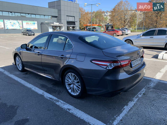 Серый Тойота Камри, объемом двигателя 2.5 л и пробегом 38 тыс. км за 29900 $, фото 4 на Automoto.ua