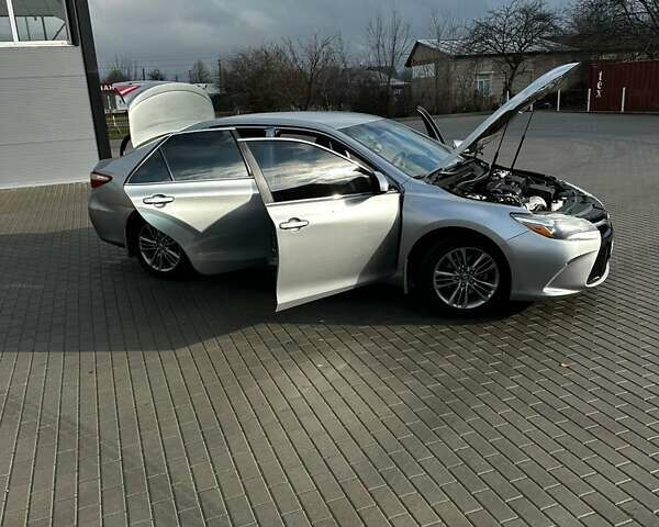 Сірий Тойота Камрі, об'ємом двигуна 2.49 л та пробігом 172 тис. км за 14600 $, фото 12 на Automoto.ua
