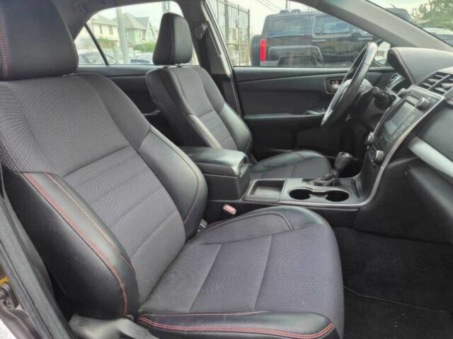 Серый Тойота Камри, объемом двигателя 2.5 л и пробегом 55 тыс. км за 11000 $, фото 8 на Automoto.ua