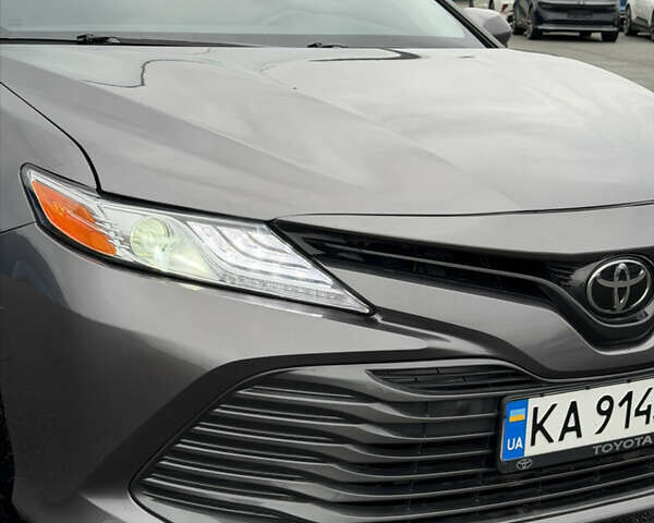 Сірий Тойота Камрі, об'ємом двигуна 2.49 л та пробігом 87 тис. км за 17850 $, фото 1 на Automoto.ua