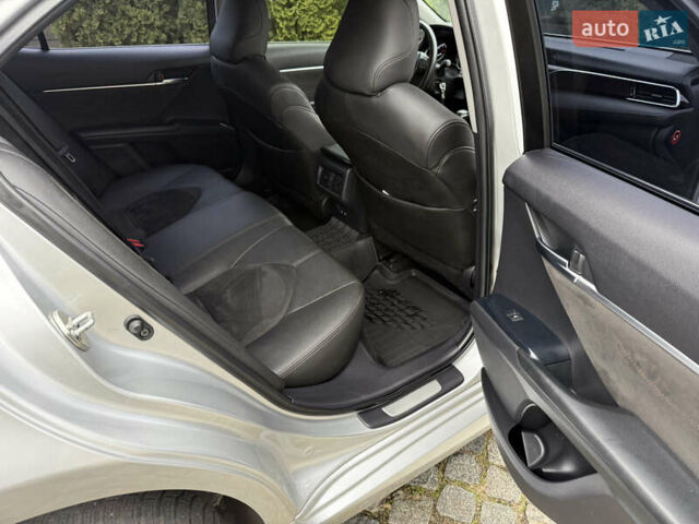 Серый Тойота Камри, объемом двигателя 2.49 л и пробегом 119 тыс. км за 20500 $, фото 24 на Automoto.ua