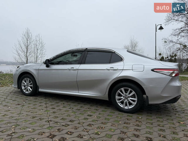 Серый Тойота Камри, объемом двигателя 2.49 л и пробегом 119 тыс. км за 20500 $, фото 10 на Automoto.ua