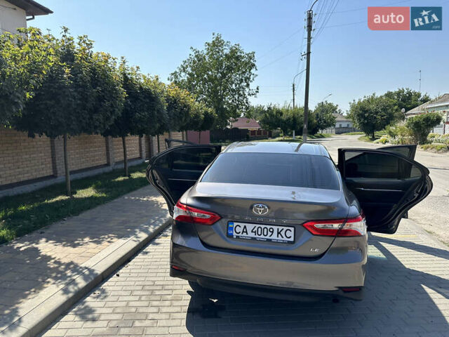 Серый Тойота Камри, объемом двигателя 2.49 л и пробегом 99 тыс. км за 18900 $, фото 8 на Automoto.ua