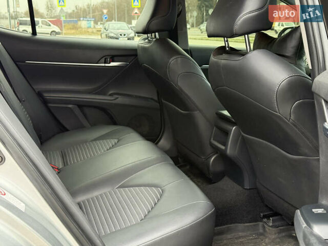 Сірий Тойота Камрі, об'ємом двигуна 2.49 л та пробігом 220 тис. км за 17700 $, фото 24 на Automoto.ua