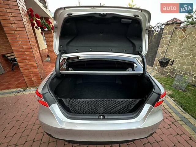 Серый Тойота Камри, объемом двигателя 2.49 л и пробегом 106 тыс. км за 24500 $, фото 20 на Automoto.ua