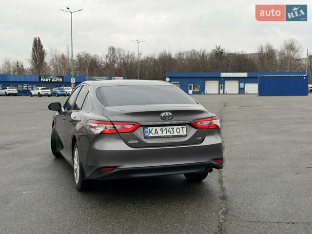 Сірий Тойота Камрі, об'ємом двигуна 2.49 л та пробігом 87 тис. км за 17850 $, фото 8 на Automoto.ua