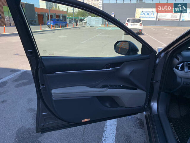 Серый Тойота Камри, объемом двигателя 2.5 л и пробегом 38 тыс. км за 29900 $, фото 17 на Automoto.ua