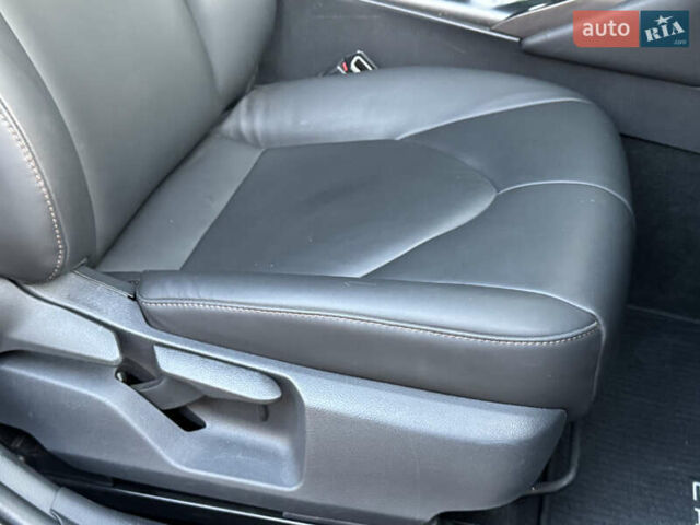 Тойота Камри 2017 в Одессе на Automoto.ua Серый Тойота Камри, объемом двигателя 2.49 л и пробегом 116 тыс. км за 16500 $, фото 51 на Automoto.ua