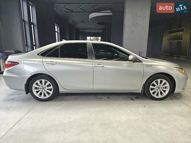 Серый Тойота Камри, объемом двигателя 2.49 л и пробегом 111 тыс. км за 17000 $, фото 6 на Automoto.ua