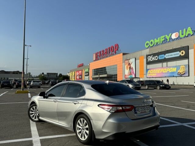 Сірий Тойота Камрі, об'ємом двигуна 2.5 л та пробігом 106 тис. км за 14899 $, фото 4 на Automoto.ua