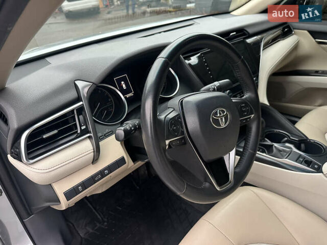 Сірий Тойота Камрі, об'ємом двигуна 2.49 л та пробігом 67 тис. км за 23000 $, фото 82 на Automoto.ua