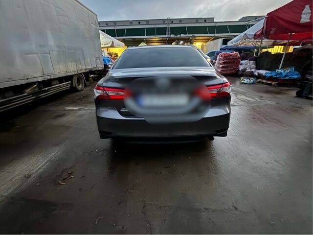 Серый Тойота Камри, объемом двигателя 2.5 л и пробегом 84 тыс. км за 18000 $, фото 2 на Automoto.ua