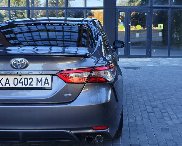 Серый Тойота Камри, объемом двигателя 2.5 л и пробегом 105 тыс. км за 19500 $, фото 14 на Automoto.ua