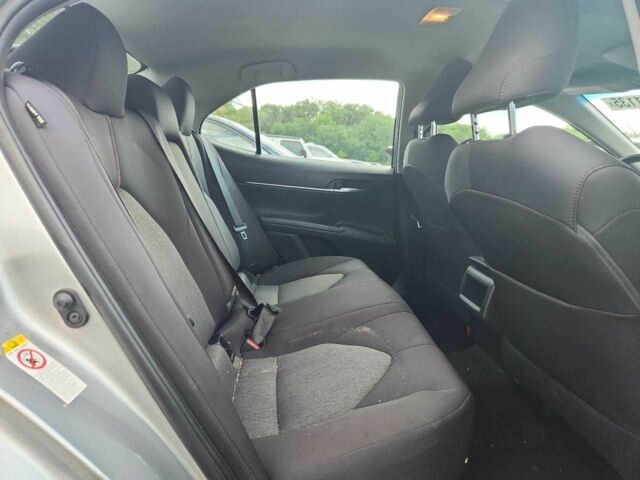 Серый Тойота Камри, объемом двигателя 0 л и пробегом 69 тыс. км за 4100 $, фото 9 на Automoto.ua