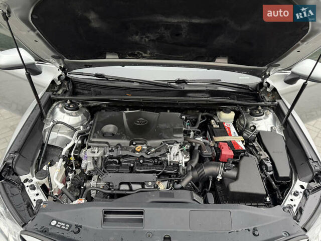 Серый Тойота Камри, объемом двигателя 2.49 л и пробегом 183 тыс. км за 17700 $, фото 28 на Automoto.ua