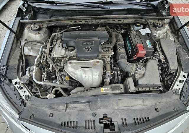 Серый Тойота Камри, объемом двигателя 2.49 л и пробегом 238 тыс. км за 20000 $, фото 8 на Automoto.ua