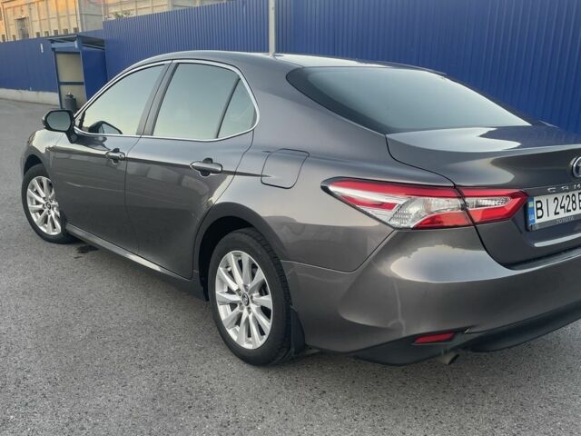 Серый Тойота Камри, объемом двигателя 2.5 л и пробегом 181 тыс. км за 20500 $, фото 5 на Automoto.ua